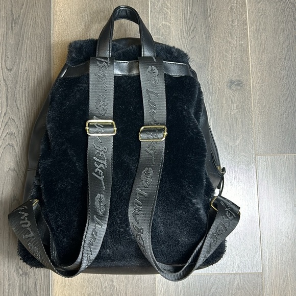 Betsey Johnson Plush Hooded Black Faux Fur Panda Hoodie Convertible Backpack - Picture 6 of 14